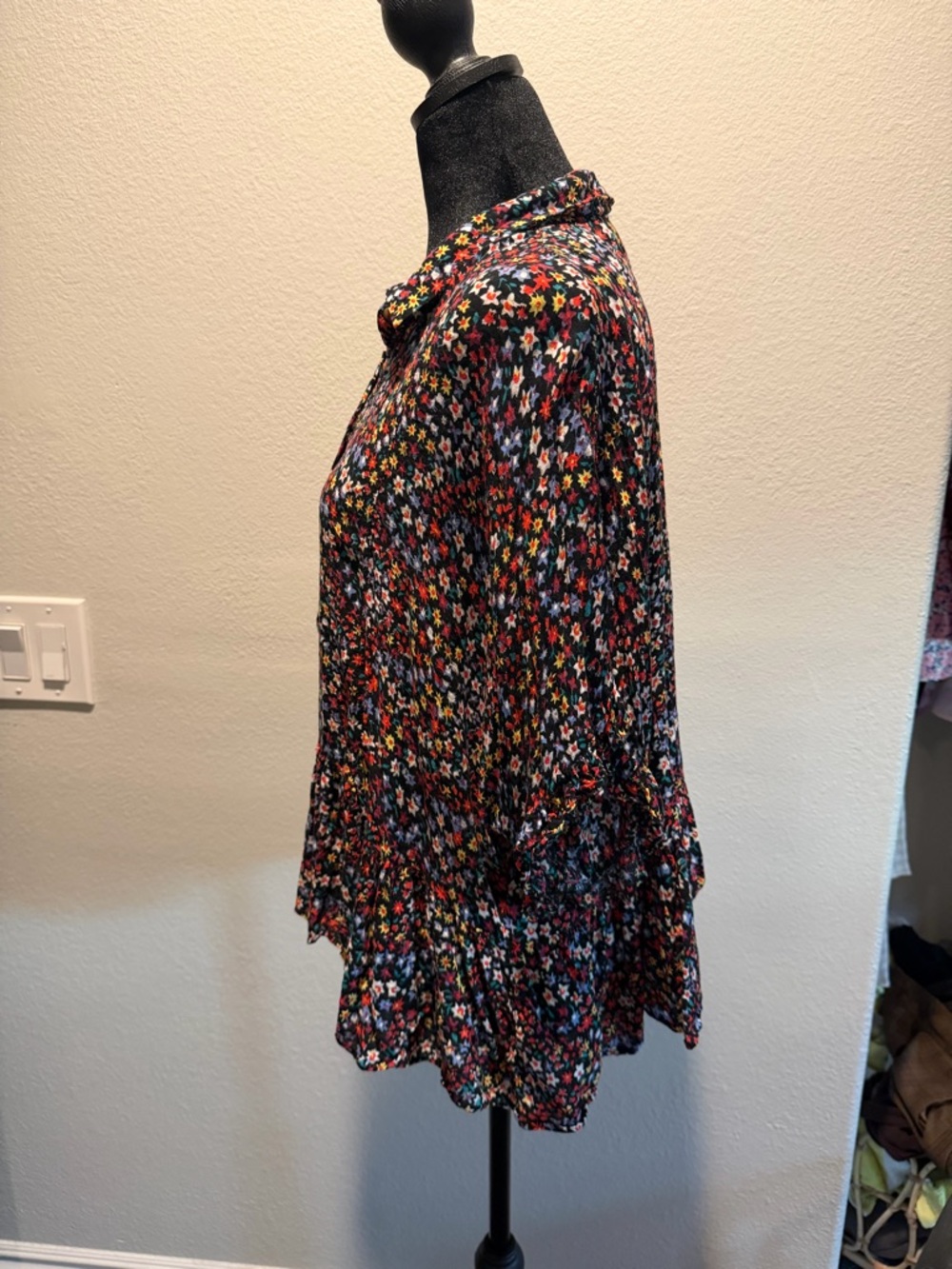Maeve Anthropologie Mallory Ruffled Floral Button-Down Blouse - Picture 5 of 8